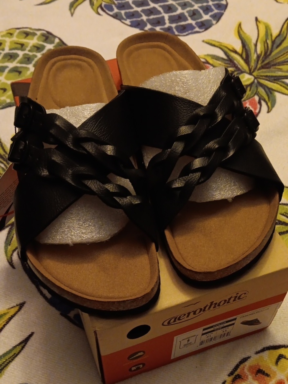 Womens Aerothotic Sandals Size 11 US